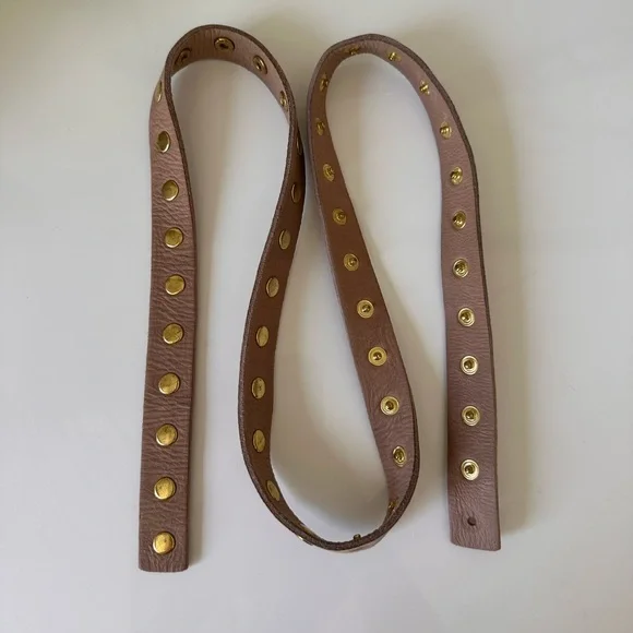 Ada ‘Cala’ Studded Skinny Leather Belt in Taupe - Picture 5 of 9